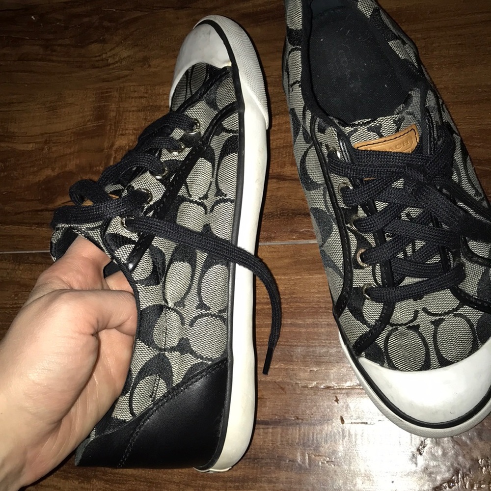 Shoes - Picture 2 of 5